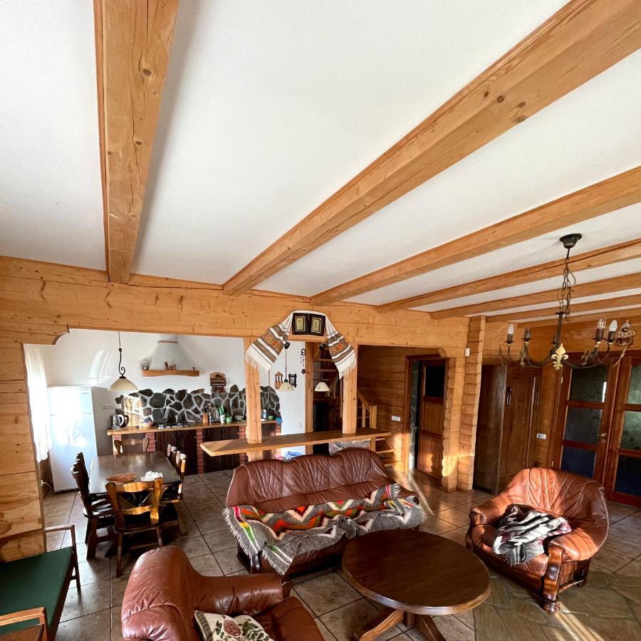 Villa На Полумистому à Mykulychyn Extérieur photo